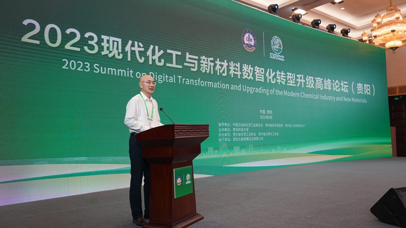化工原料储存托盘材质选择的三大关键考量**