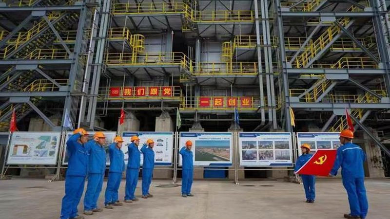 在化工产品定制过程中，以下注意事项至关重要：